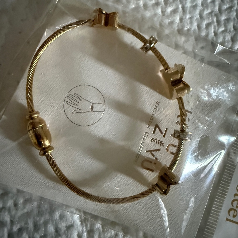 Elegant Gold and Silver Bracelet